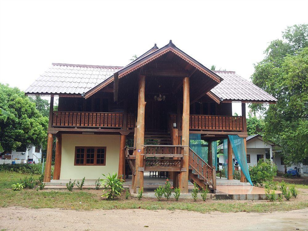 Вілла Baan Boonrod Lamai Beach  Екстер'єр фото