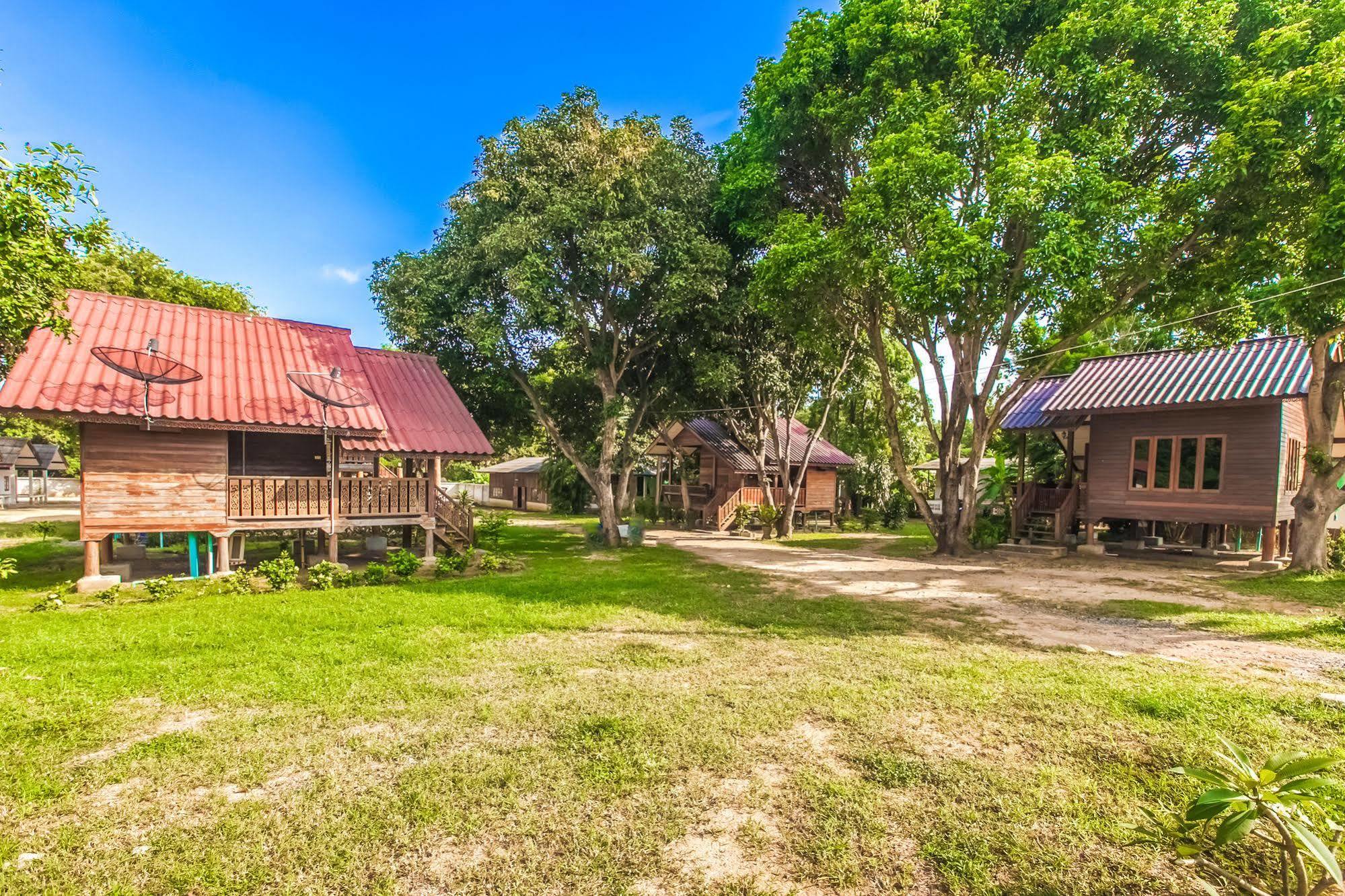 Вілла Baan Boonrod Lamai Beach  Екстер'єр фото